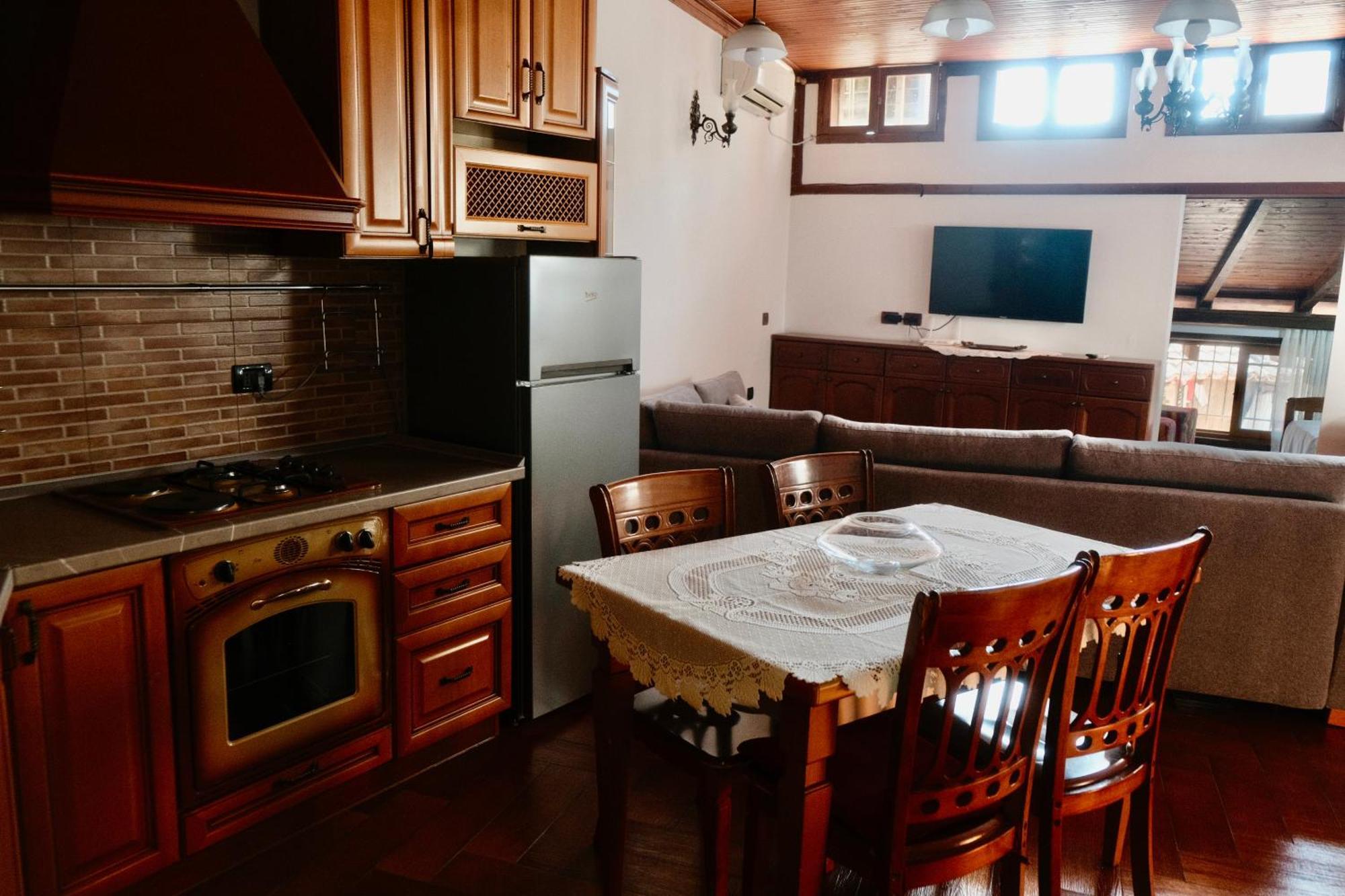 Old Bazaar House Apartment Kruje Bagian luar foto